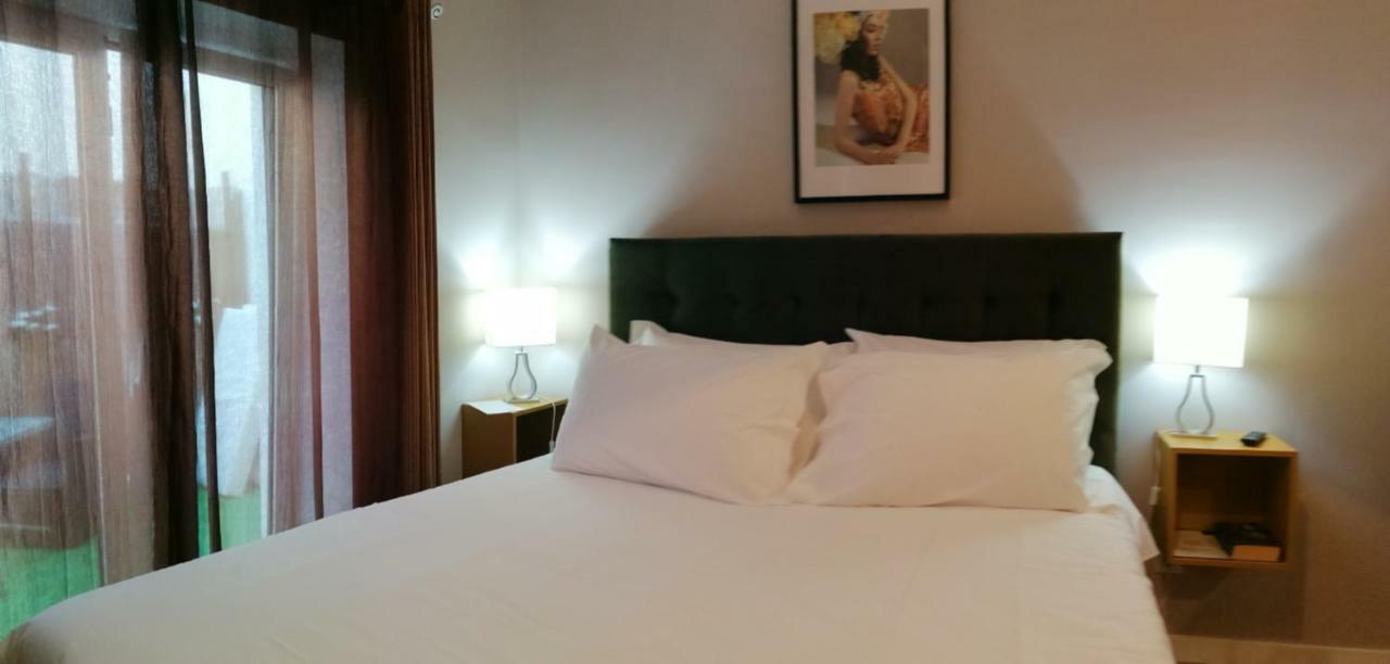 Temple Suites Guesthouse Portimao Exterior photo